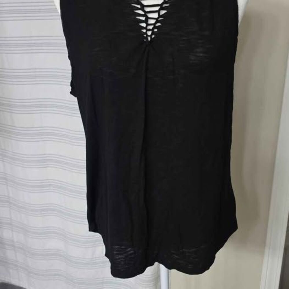 Sonoma Goods for Life Black Sleeveless Lattice Neck Perfect Tee, Size L